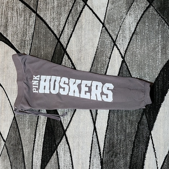 PINK Victoria's Secret Pants - VINTAGE VS PINK 2012 NEBRASKA HUSKERS RED SHINE FLEECE JOGGERS 5TH & OCEAN XS